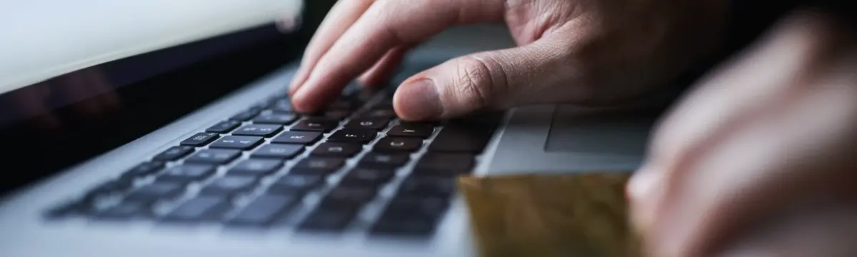 Architekt Ingenieur Cyber Cyberangriff Hacker Malware_HVV Cyberversicherung-1